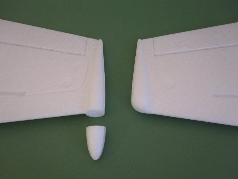 File:Funjet pylons.jpg