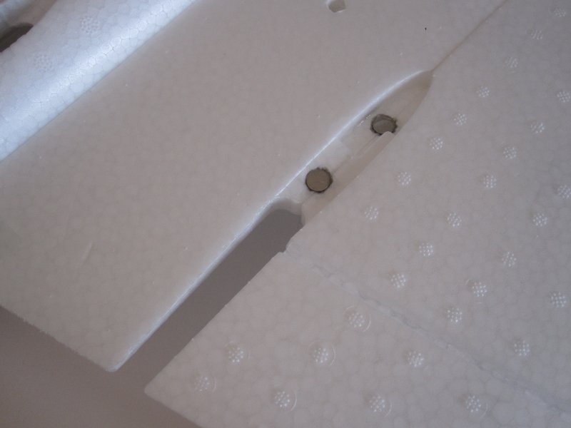 File:Funjet top magnets.jpg