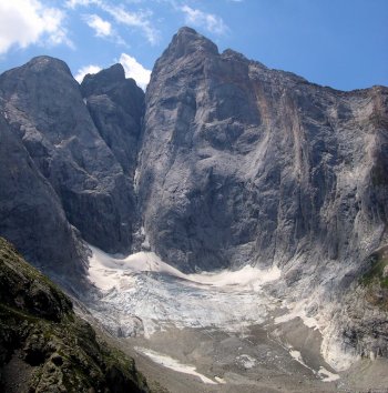File:Vignemale.jpg