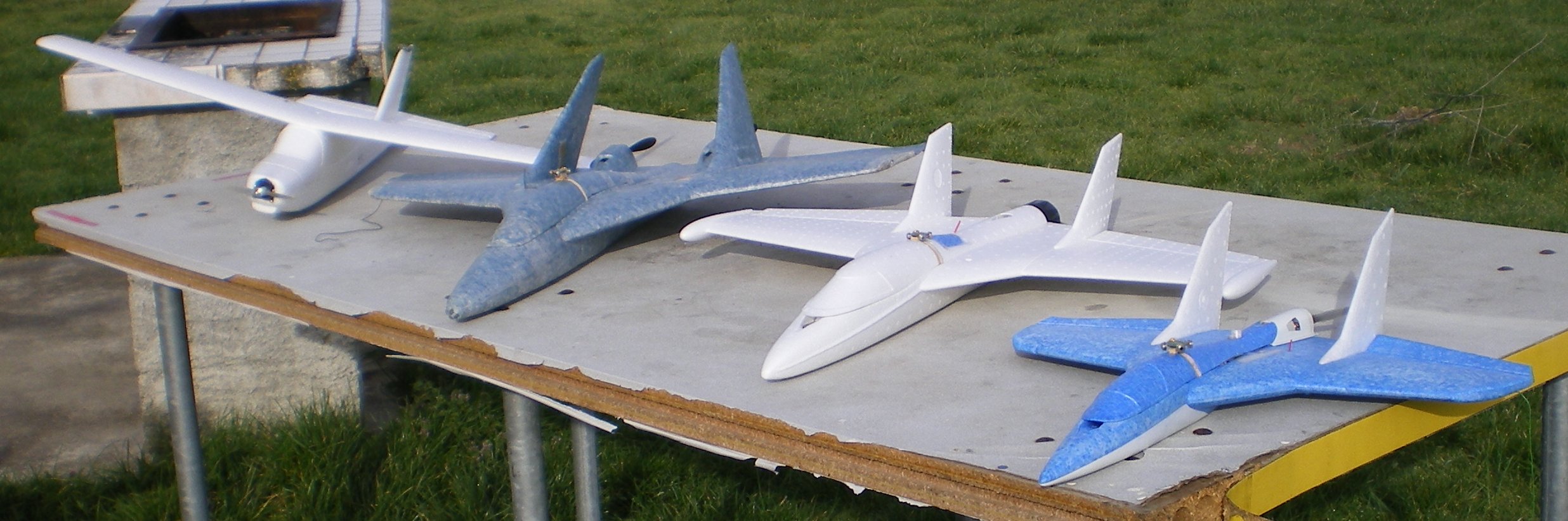 File:Jet family.jpg