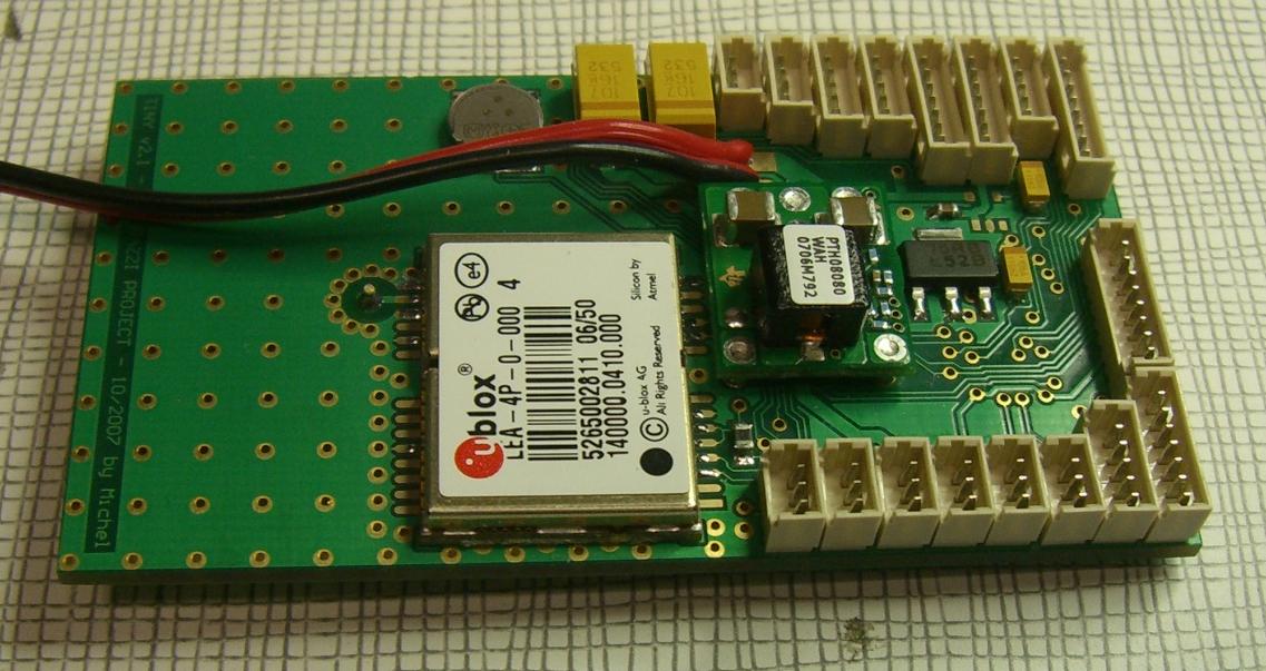 File:Tiny 2 1 bottom side.jpg