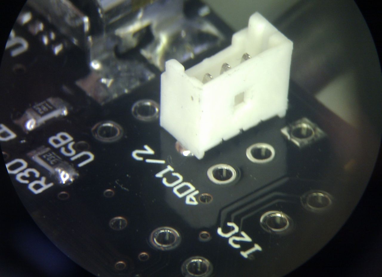 File:Yapa v2 molex 3pin abuse result.jpg