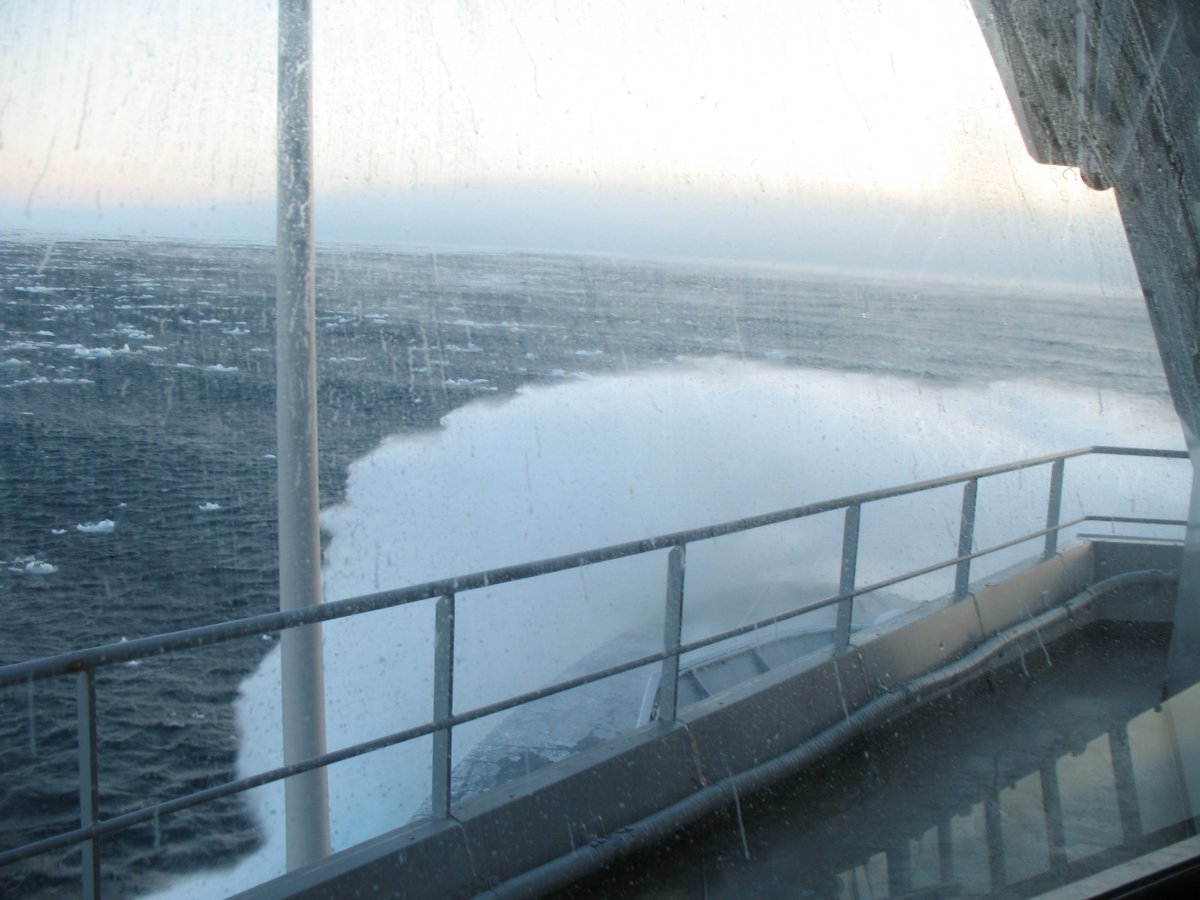 File:Waves.jpg